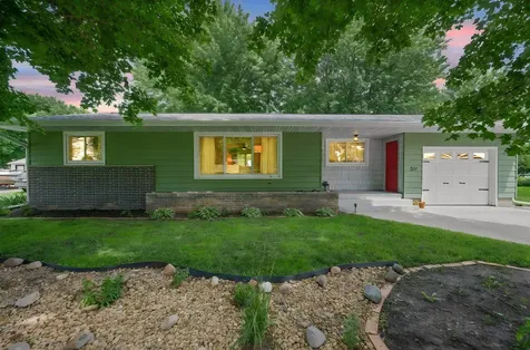 211 Kelser Street Welcome MN 56181
