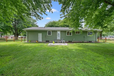 211 Kelser Street Welcome MN 56181