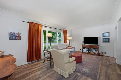 211 Kelser Street Welcome MN 56181