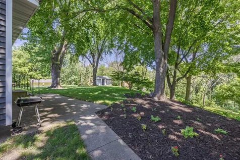 6332 Oak Knoll Plaza Woodbury MN 55125