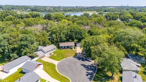 6332 Oak Knoll Plaza Woodbury MN 55125