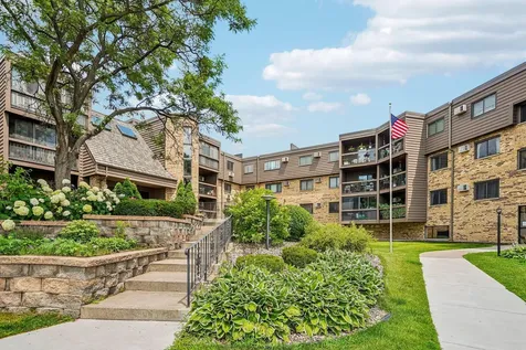 999 41st Avenue NE Columbia Heights MN 55421