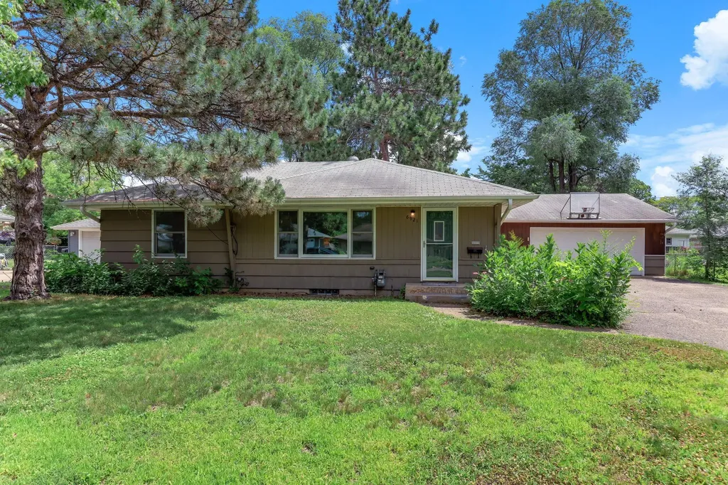 6921 16th Avenue S Richfield MN 55423