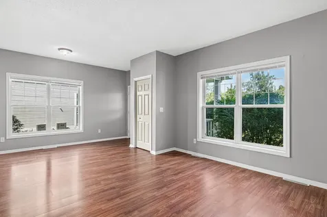 2917 Hemingway Drive Chaska MN 55318