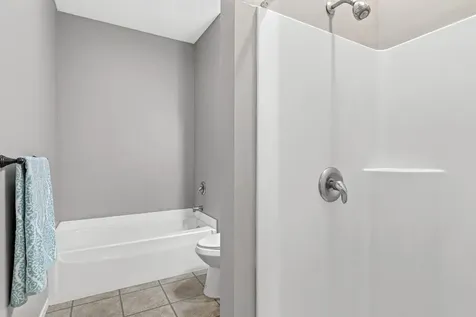 2917 Hemingway Drive Chaska MN 55318