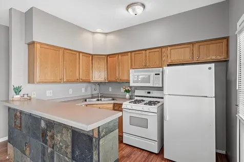 2917 Hemingway Drive Chaska MN 55318