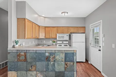 2917 Hemingway Drive Chaska MN 55318