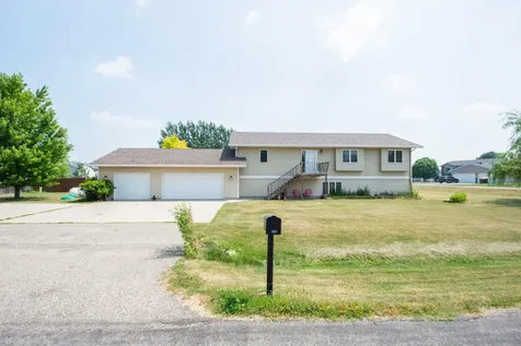 421 Lind Boulevard Harwood ND 58042
