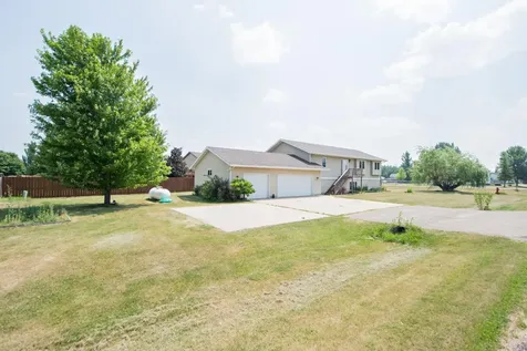 421 Lind Boulevard Harwood ND 58042