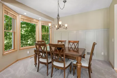 11281 Stonemill Farms Curve Woodbury MN 55129