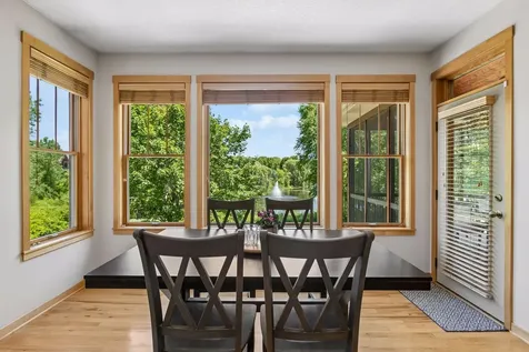 11281 Stonemill Farms Curve Woodbury MN 55129