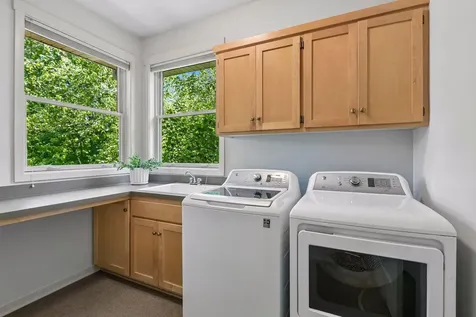 11281 Stonemill Farms Curve Woodbury MN 55129