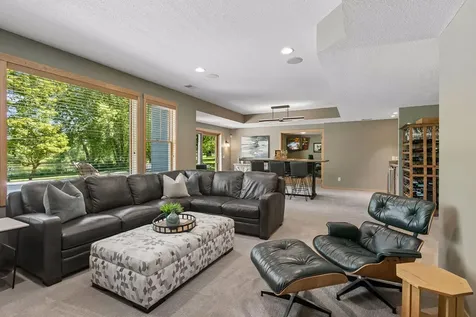 11281 Stonemill Farms Curve Woodbury MN 55129