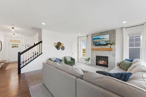 3927 Founders Path Chaska MN 55318