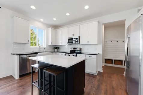 3927 Founders Path Chaska MN 55318