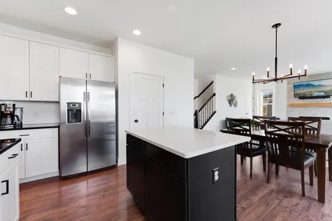 3927 Founders Path Chaska MN 55318