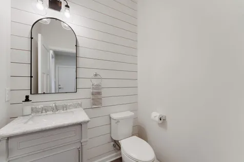 3927 Founders Path Chaska MN 55318