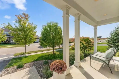 3927 Founders Path Chaska MN 55318