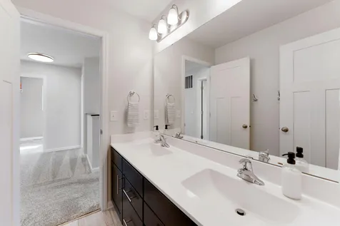 3927 Founders Path Chaska MN 55318