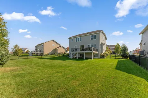 3927 Founders Path Chaska MN 55318