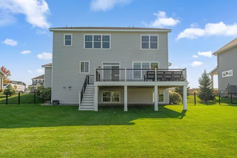 3927 Founders Path Chaska MN 55318