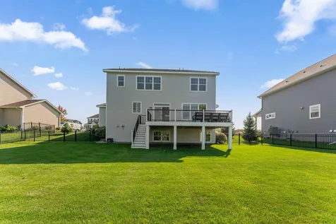 3927 Founders Path Chaska MN 55318