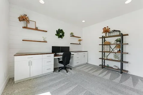 3927 Founders Path Chaska MN 55318