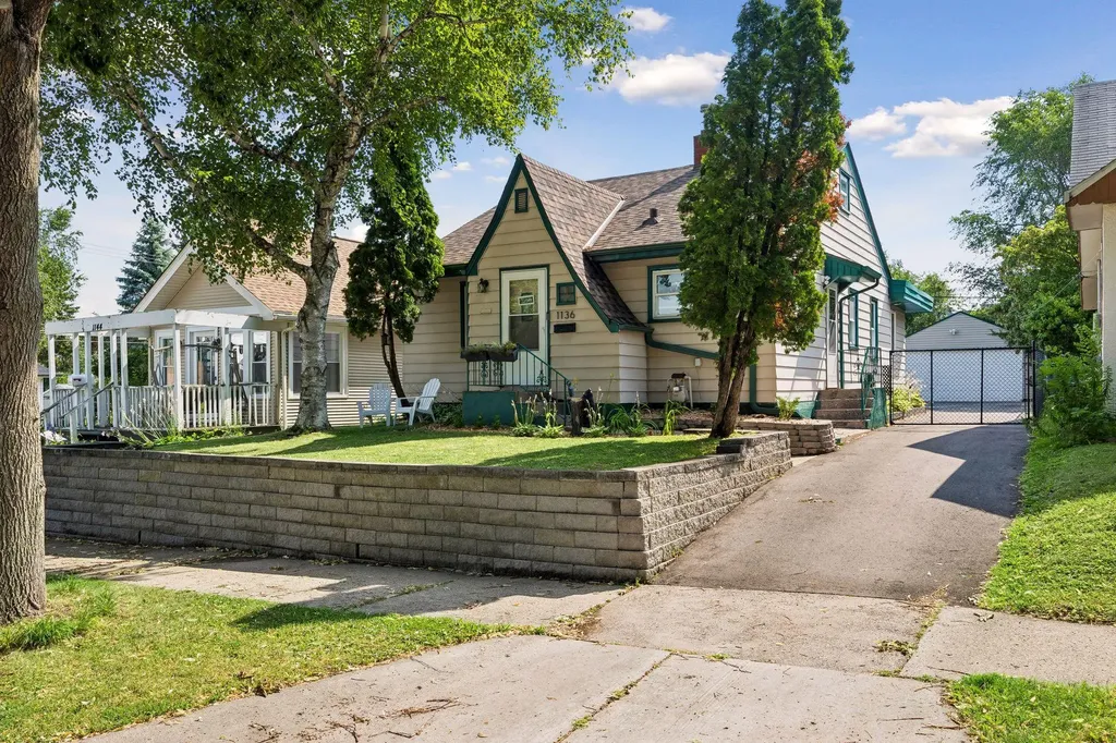 1136 Virginia Street Saint Paul MN 55117