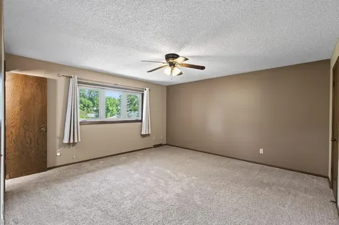 12912 18th Avenue S Burnsville MN 55337
