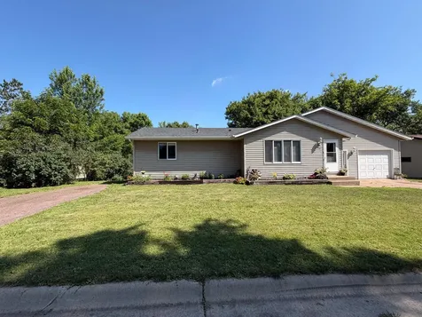 418 1st Street Sandstone MN 55072