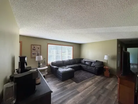 418 1st Street Sandstone MN 55072