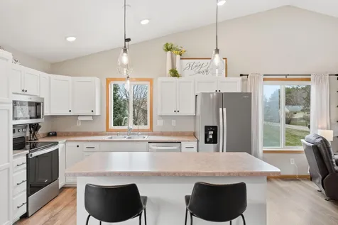 119 Mc Farlane Street NW Alexandria MN 56308