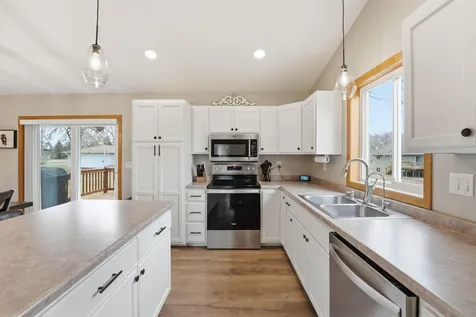 119 Mc Farlane Street NW Alexandria MN 56308