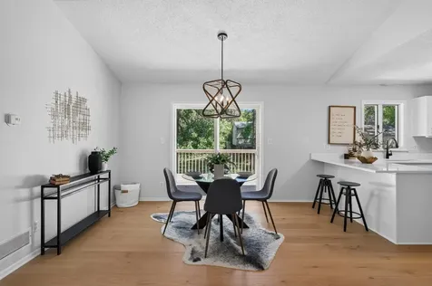 2709 Holloway Avenue E North Saint Paul MN 55109