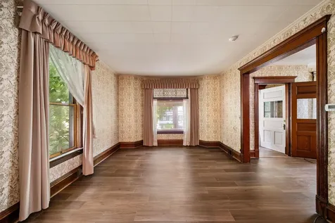 835 3rd Street E Saint Paul MN 55106