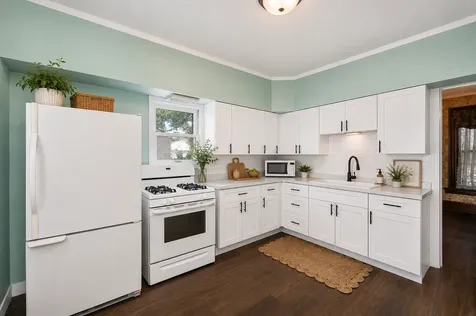 835 3rd Street E Saint Paul MN 55106