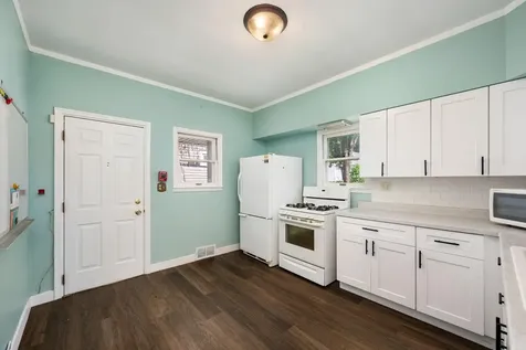 835 3rd Street E Saint Paul MN 55106