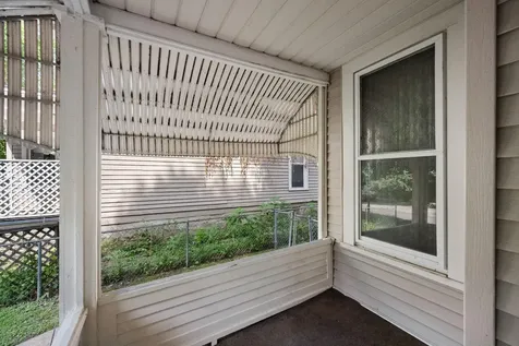 835 3rd Street E Saint Paul MN 55106