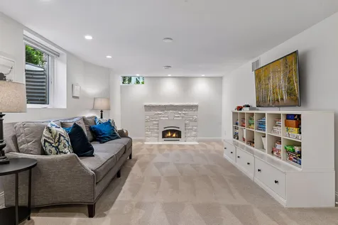 5412 Kellogg Avenue Edina MN 55424