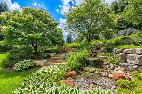 9520 Whistling Valley Trail Lake Elmo MN 55042