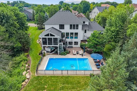 17252 74th Avenue N Maple Grove MN 55311