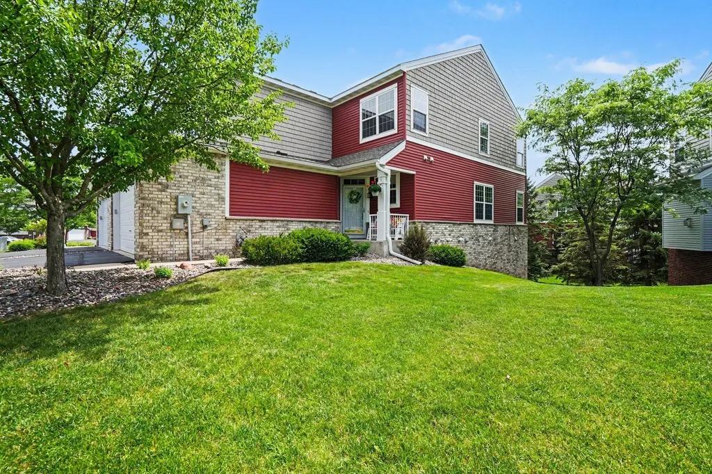 18085 Kindred Court Lakeville MN 55044