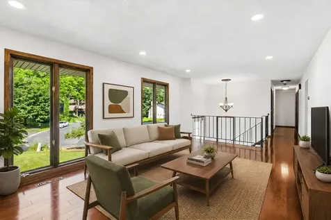 761 Torchwood Court New Brighton MN 55112