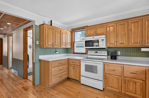 341 N Nelson Street Nelson MN 56355