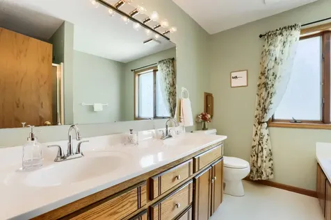 7901 Lilac Lane Victoria MN 55386