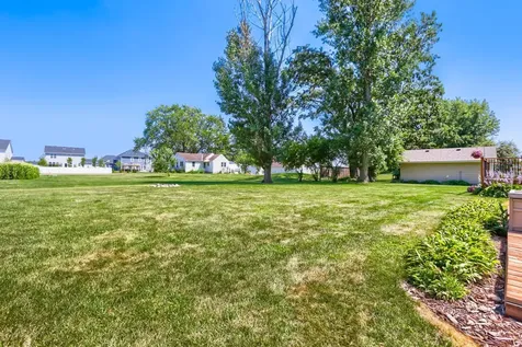 7901 Lilac Lane Victoria MN 55386