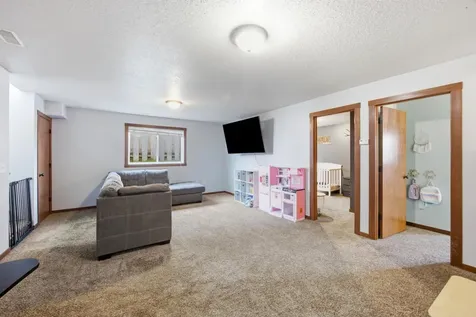 1255 4th Street NW West Fargo ND 58078