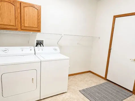 1246 Vernon Drive Carver MN 55315