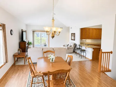 1246 Vernon Drive Carver MN 55315
