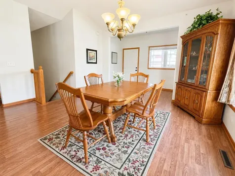 1246 Vernon Drive Carver MN 55315
